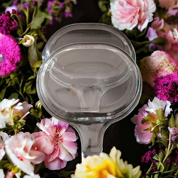 2 Pyrex 600 B Grab It Single Serve Microwavable Plates Clear Glass TINY FLAW Vtg - Picture 1 of 16